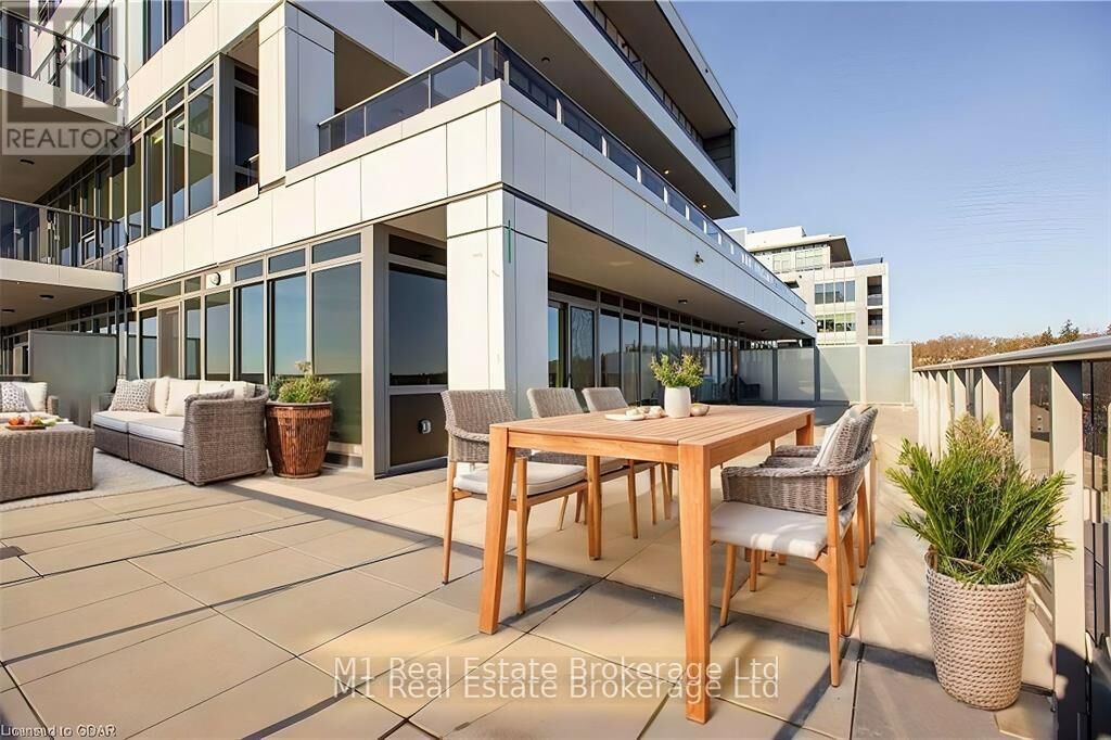 Property Photo: 73 Arthur Street South 702 ON N1E 0S6