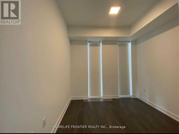 Property Photo:  50 McCaul Street 1005  ON M5T 0B6 
