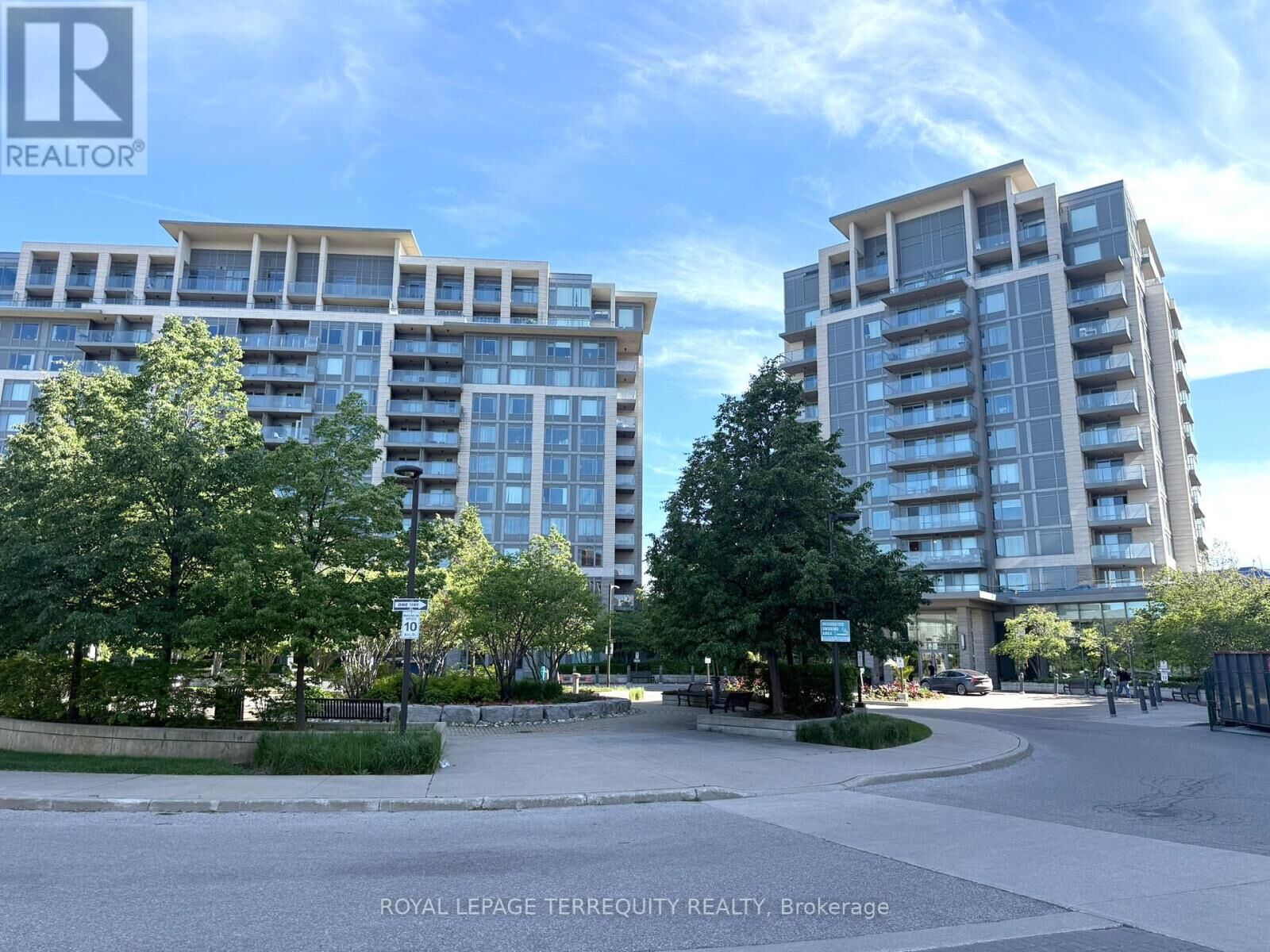 Photo de la propriété:  253 South Park Road 709  ON L3T 0B4 