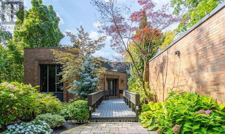 Property Photo:  18 Old English Lane  ON L3T 2T9 