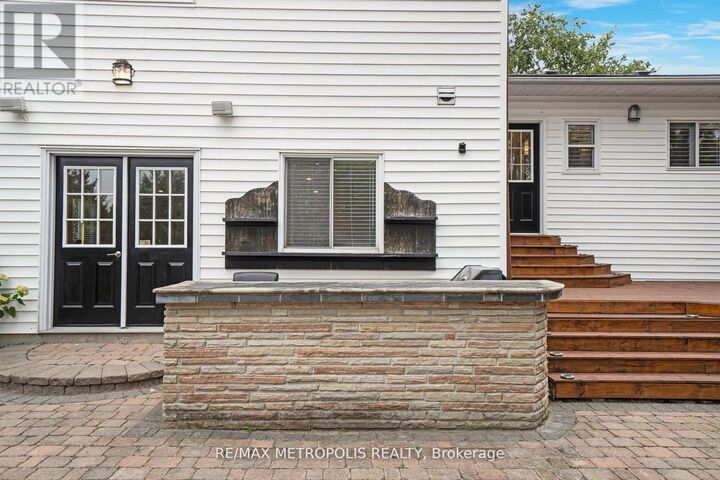 Photo de la propriété: 1872 Appleview Road Main ON L1V 1T8