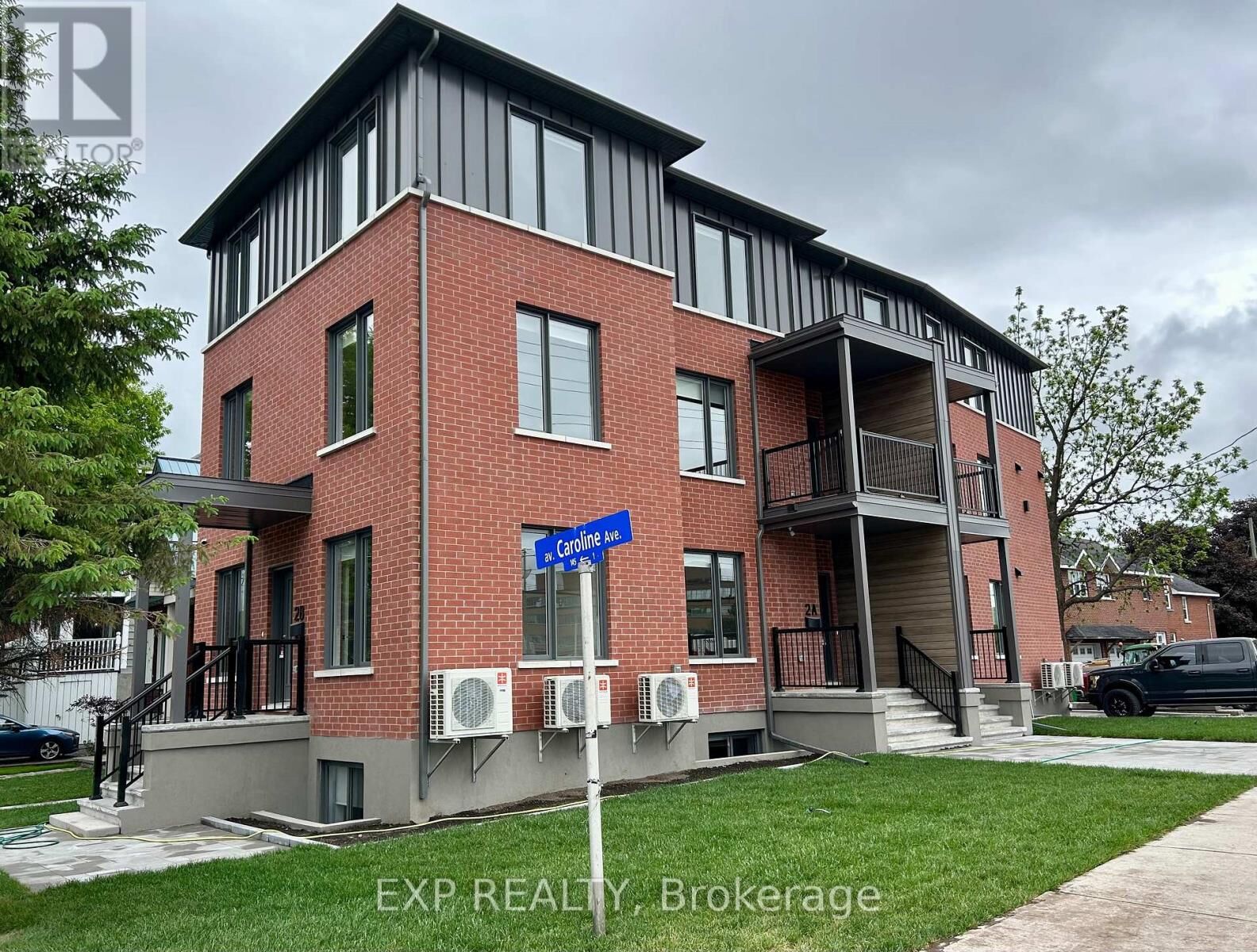 Property Photo:  1650 Scott Street B  ON K1Y 0S7 