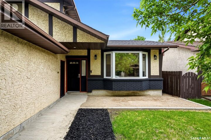 Property Photo: 1719 Boyd Street E SK S4V 1S5