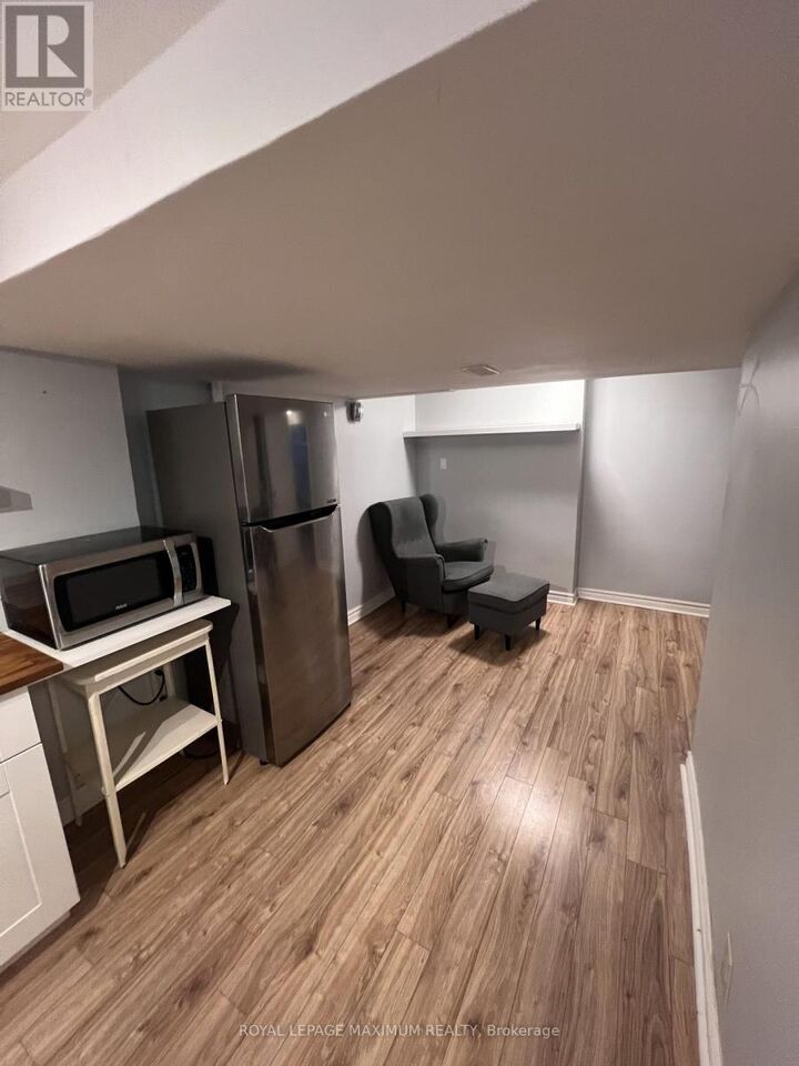 Property Photo:  16 Langholm Drive Bsmt #1  ON M3M 2R6 