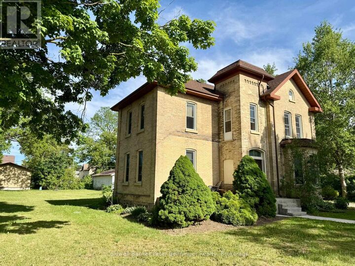 Property Photo: 612 Colborne Street ON N0G 2V0