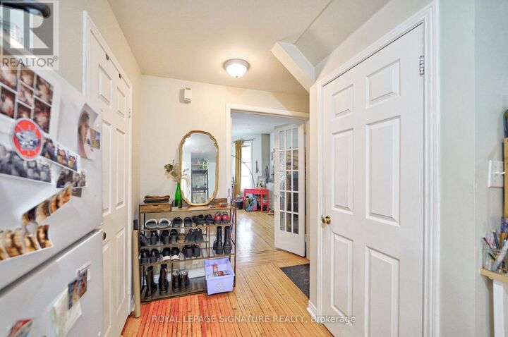 Property Photo:  557 Markham Street 101  ON M6G 2L6 