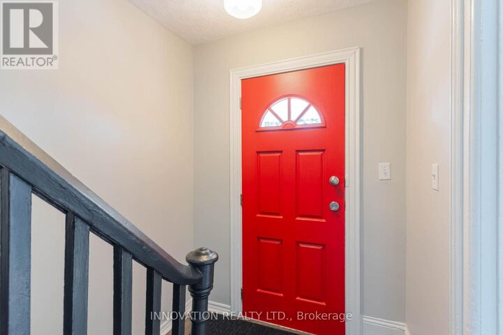 Property Photo:  106 James Street East  ON K6V 1K8 