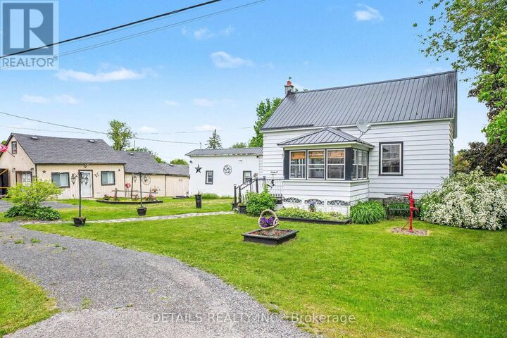 Property Photo:  243 South Gower Drive  ON K0G 1J0 