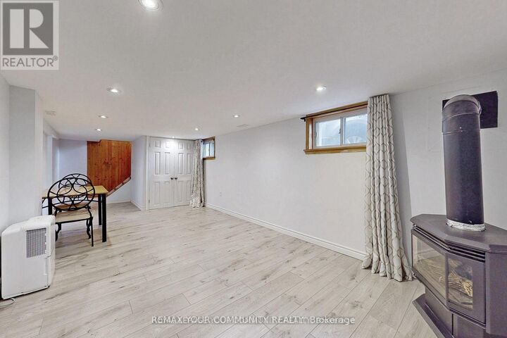 Property Photo:  107 Temperance Street  ON L4G 2R1 