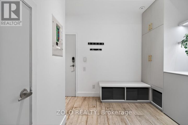 Property Photo:  39 Old Brewery Lane 3  ON M5A 3P2 