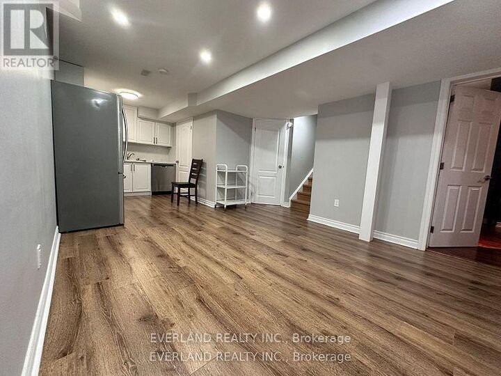 Property Photo:  4 Shell Court Basement  ON L4S 0B1 
