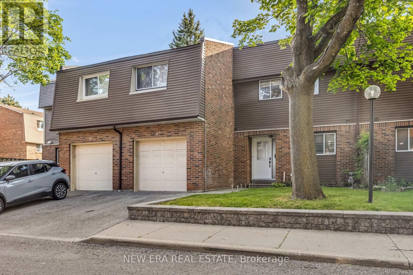 Property Photo:  1415 Fieldlight Boulevard 6  ON L1V 2S3 