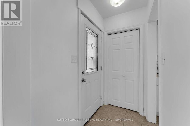 Property Photo:  40 Crescent Drive  ON K7M 4J5 