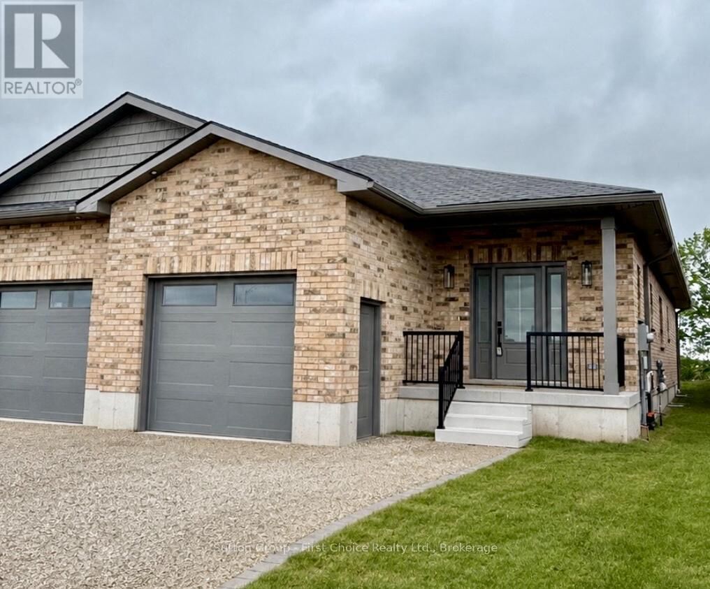 Property Photo:  95 Kenton Street  ON N0K 1N0 