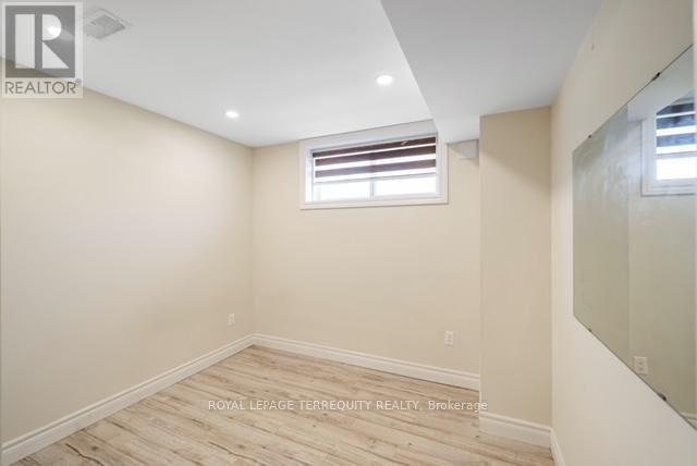 Property Photo: 1 Devineridge Avenue ON L1Z 0T3