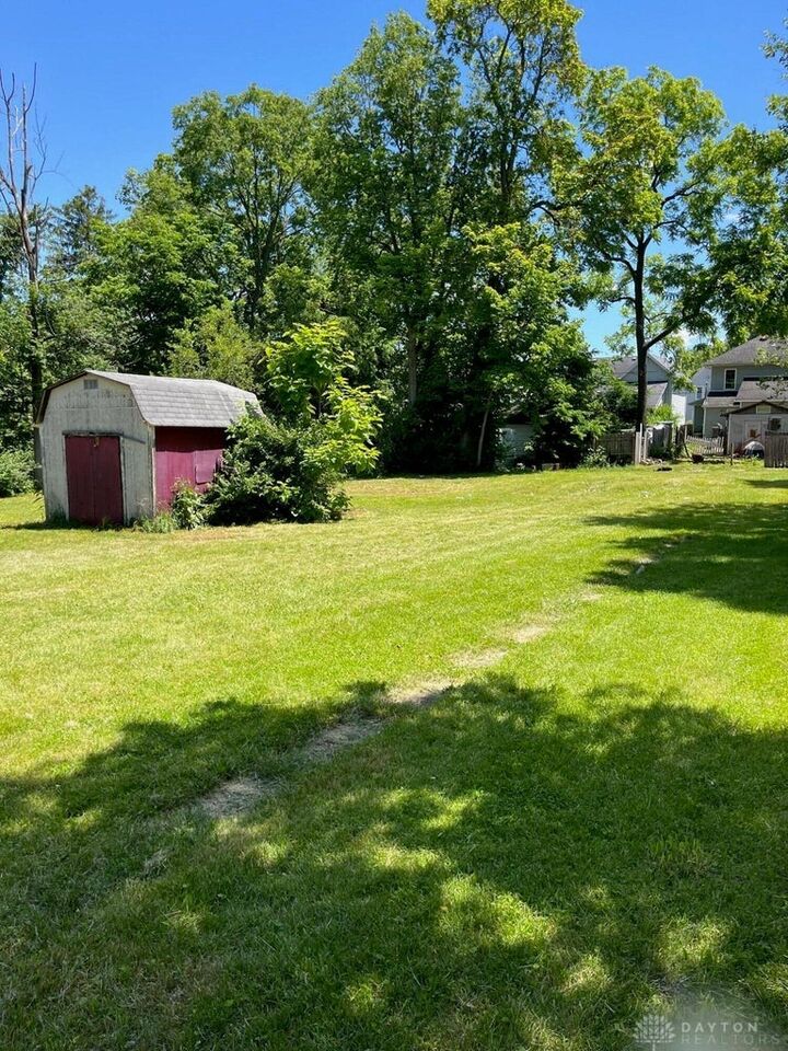 Property Photo: 408 N Bell Avenue OH 45504