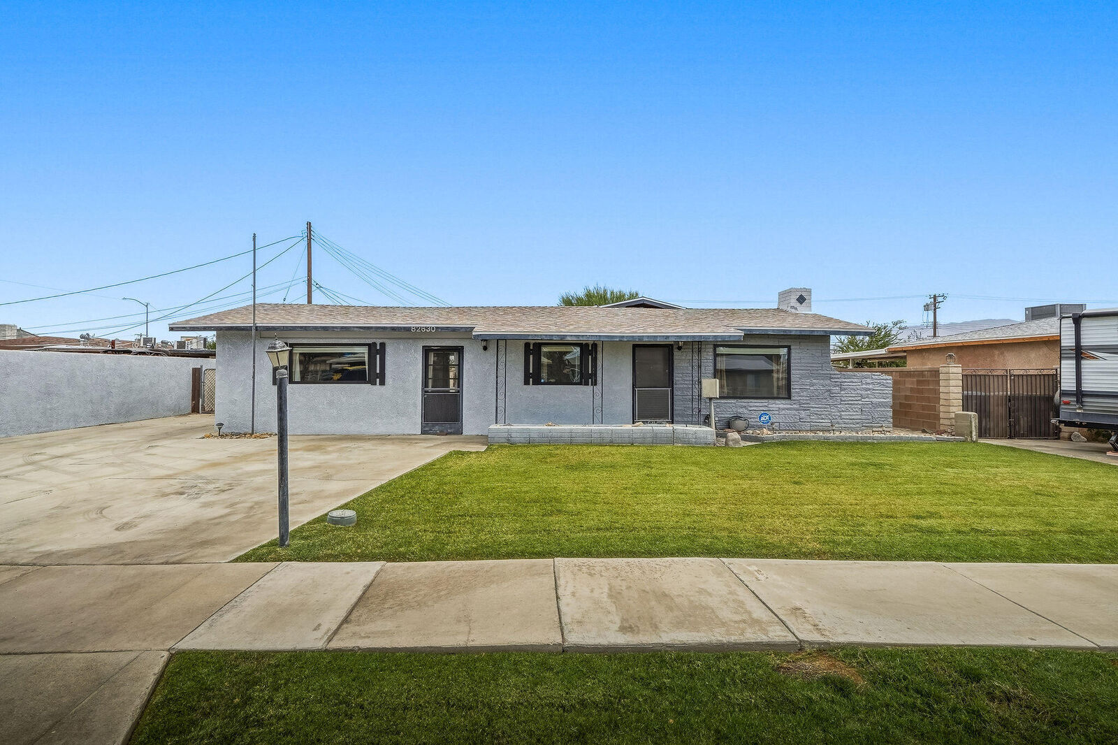Property Photo:  82630 Smoke Tree Avenue  CA 92201 
