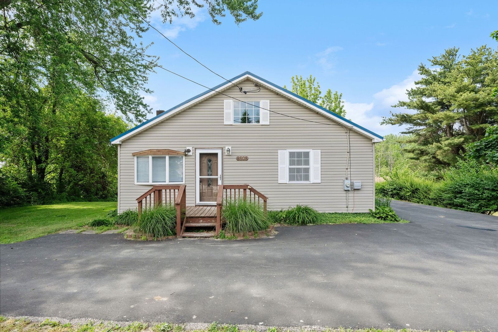 Property Photo:  8608 W Lake Road  PA 16423 