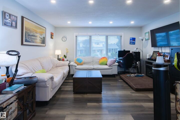 Property Photo: 4004 88 Street NW AB T6K 1T7