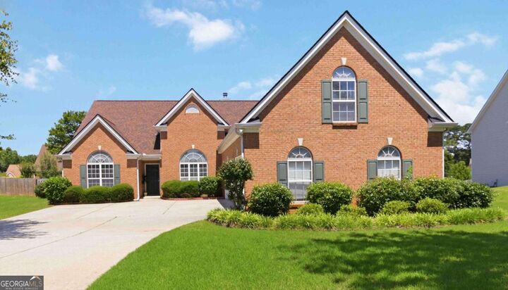 Property Photo: 512 Stoneland Place GA 30046