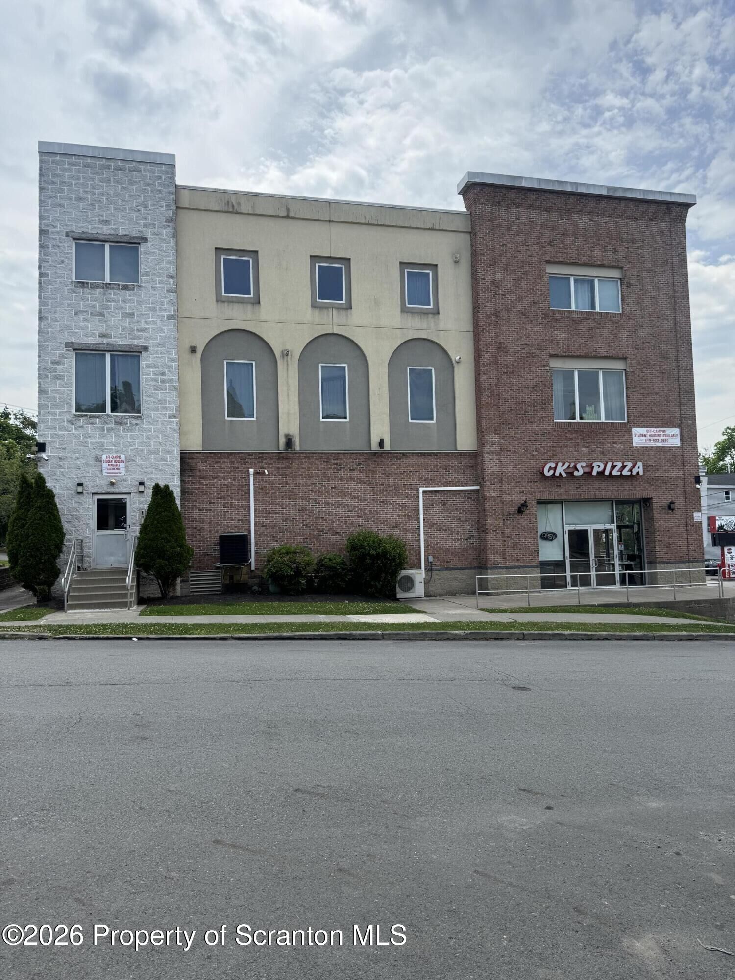 Property Photo:  1201 Mulberry Street Unit A  PA 18510 
