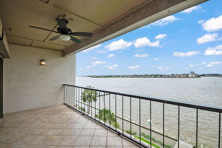 Property Photo:  401 Lakeside Lane 311  TX 77058 