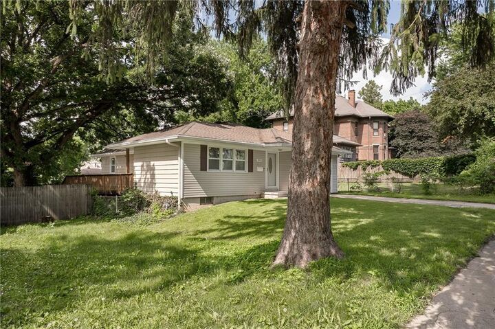 Property Photo:  2611 Pacific Street  MO 64507 