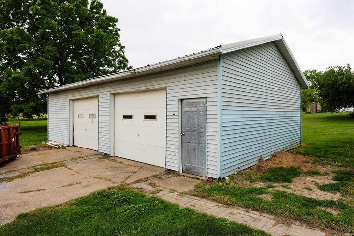 Property Photo: 8595 E Metz IN 46703