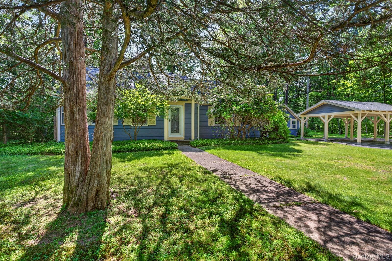 Property Photo:  18 Playhouse Lane  NY 12498 