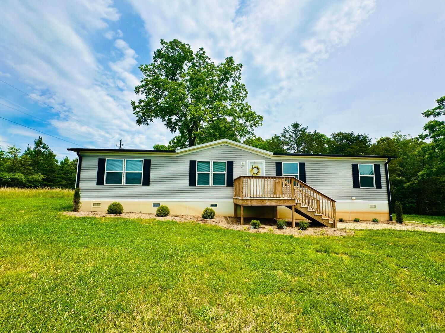 Property Photo: 237 Lobo Lane VA 22922