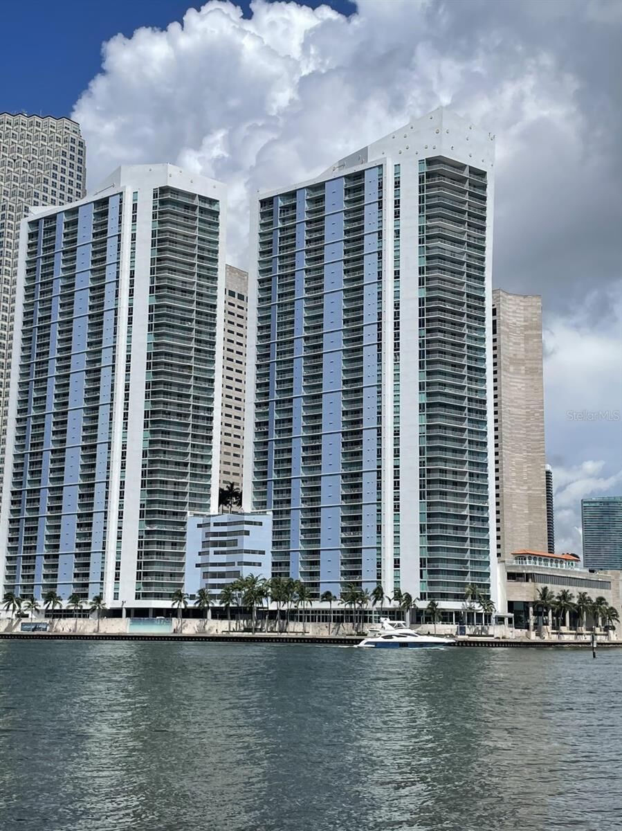 Property Photo:  335 S Biscayne Boulevard 3400  FL 33131 