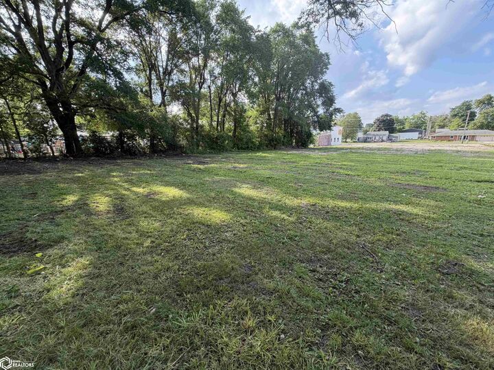 Property Photo:  2120 Washington  IA 50126 