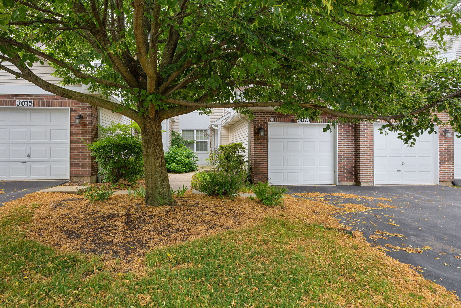 Property Photo:  3073 Kentshire Circle  IL 60564 