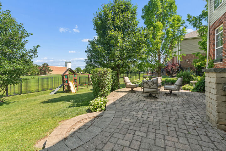 Property Photo:  230 Ian Avenue  IL 60451 