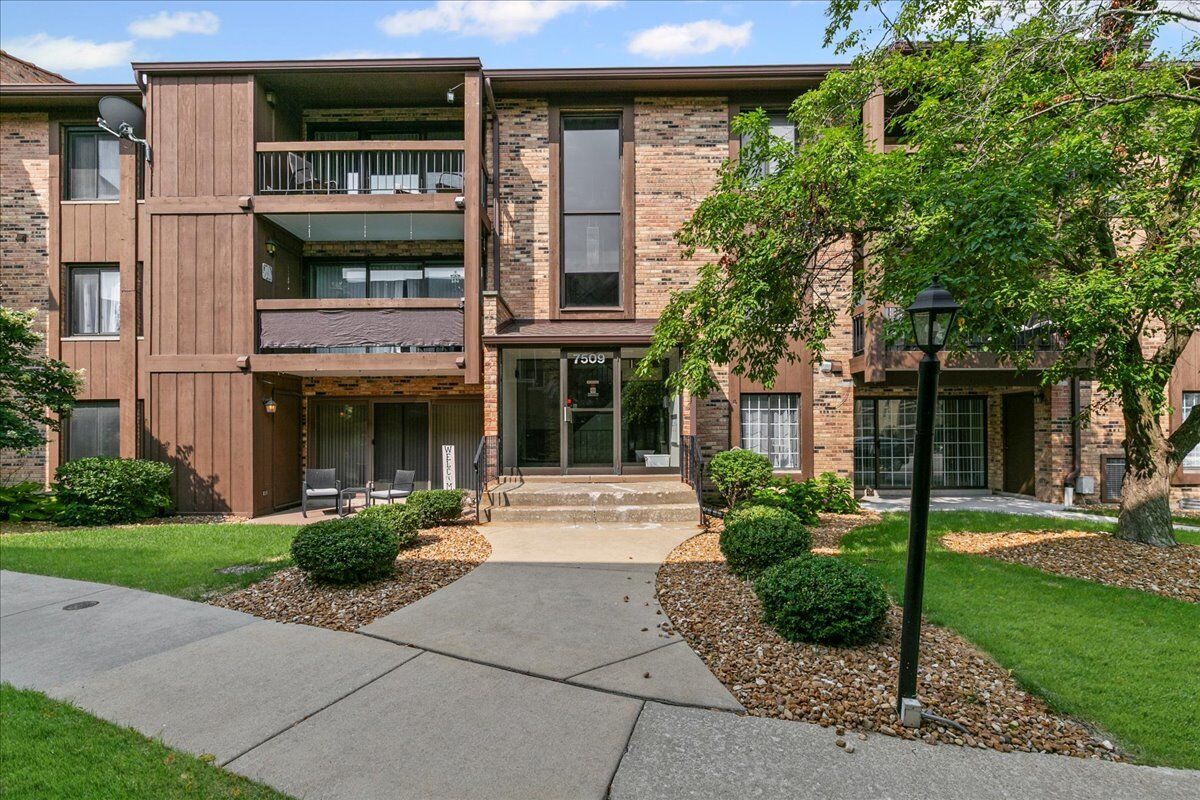 Property Photo:  7509 W 175 Street 232  IL 60477 