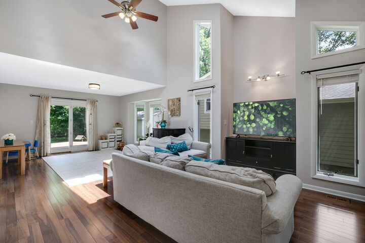 Property Photo: 66 N Lake Avenue IL 60030