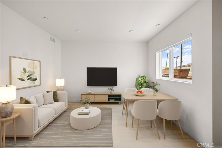 Property Photo:  1818 S Norton Avenue 301  CA 90018 