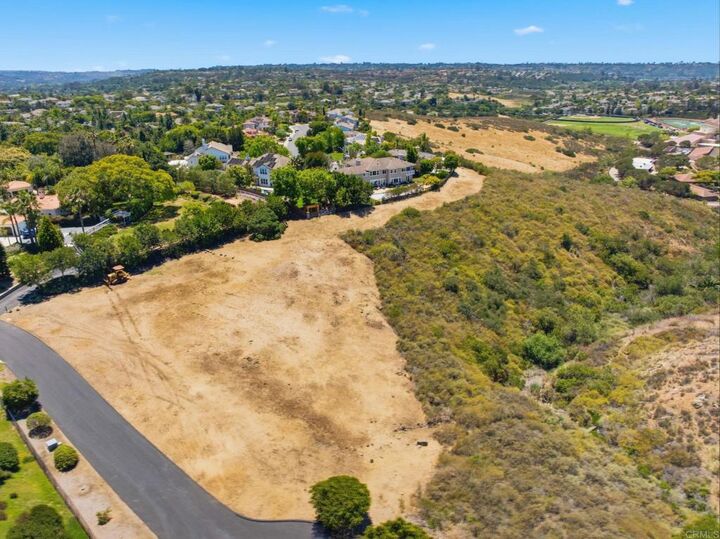 Property Photo: 2901 Wishbone Way CA 92024