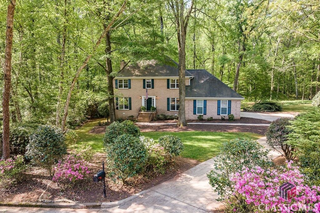 Property Photo:  1031 Long Branch Run  GA 30677 