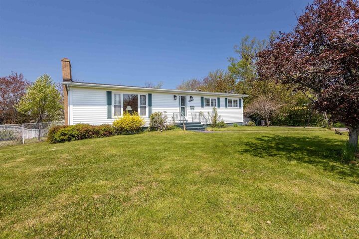 Property Photo:  18 Macnamara Avenue  NS B1R 2C2 