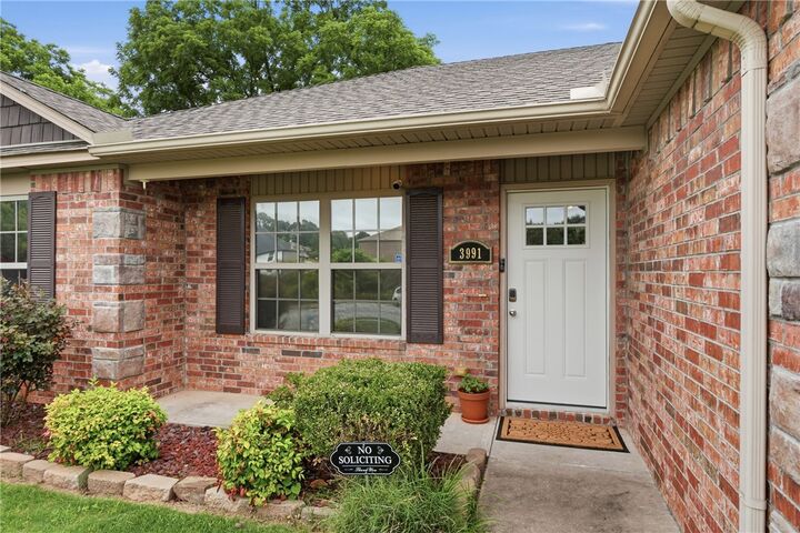 Property Photo: 3991 Cottonwood Spring Cove AR 72762
