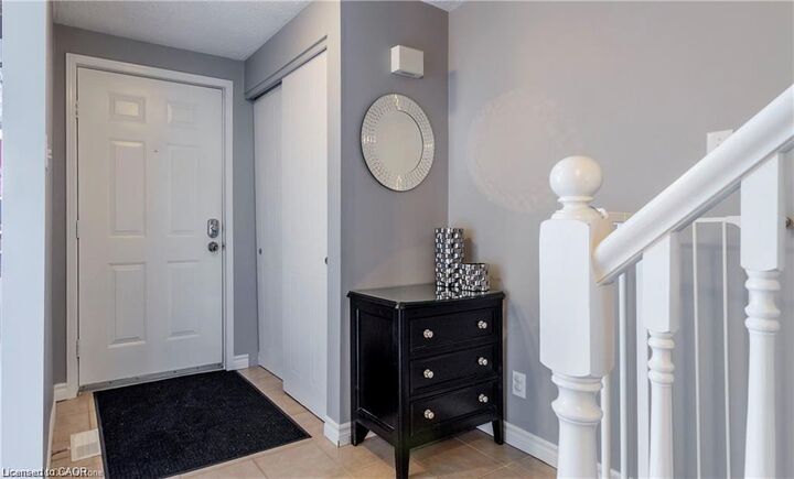 Photo de la propriété: 209 Auburn Drive A ON N2K 3T1