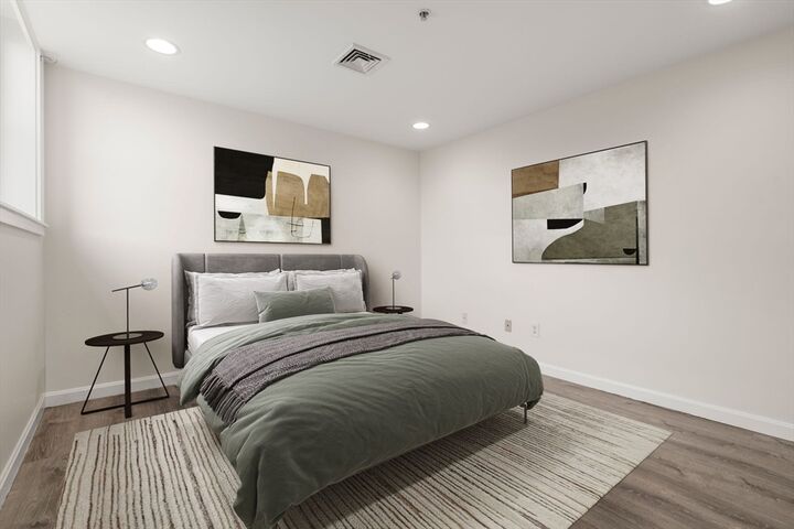 Property Photo: 7 Central Square 401 MA 01901