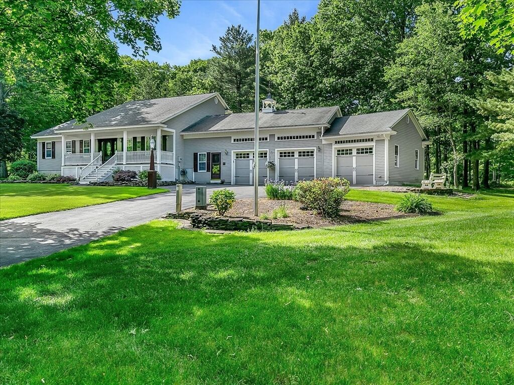 Property Photo:  62 Old Yankee Rd  MA 01832 