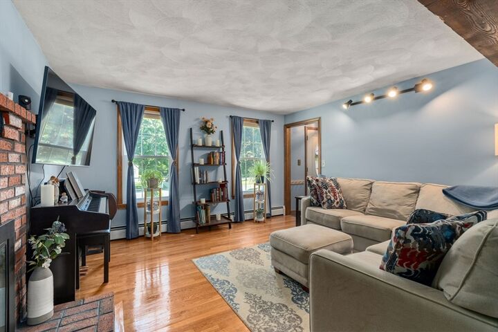 Property Photo: 61 Regina S Dr MA 01876