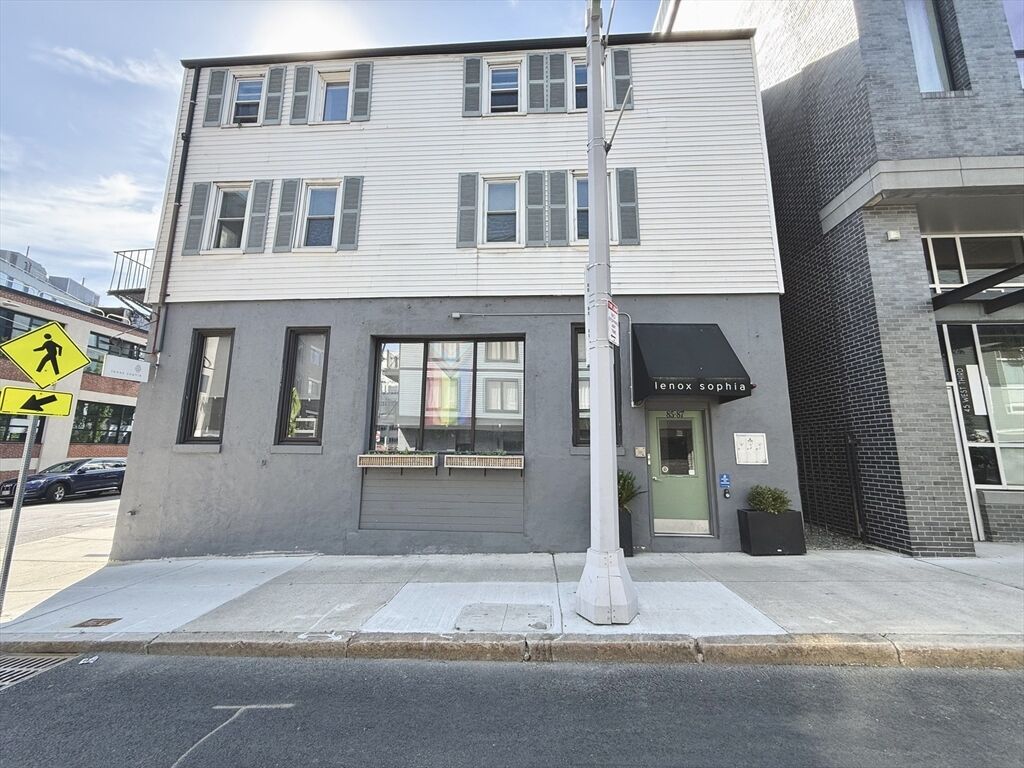 Property Photo:  85 A Street 3  MA 02127 
