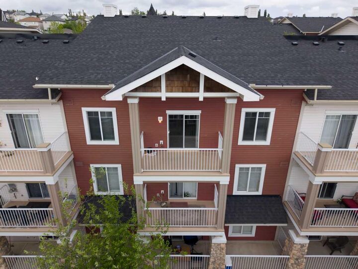 Property Photo:  70 Panamount Drive NW 3304  AB T3K 6K3 