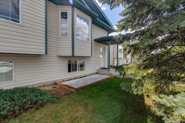 Property Photo: 6223 Orr Drive AB T4P 3W1