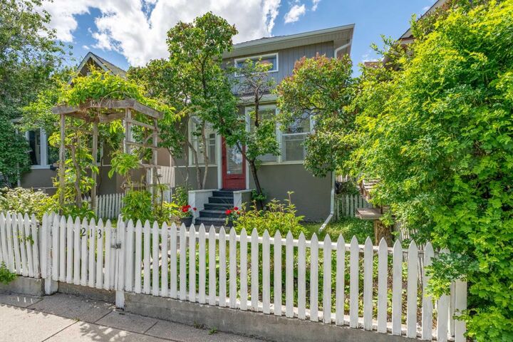 Property Photo: 213 7A Street NE AB T2E 4E7