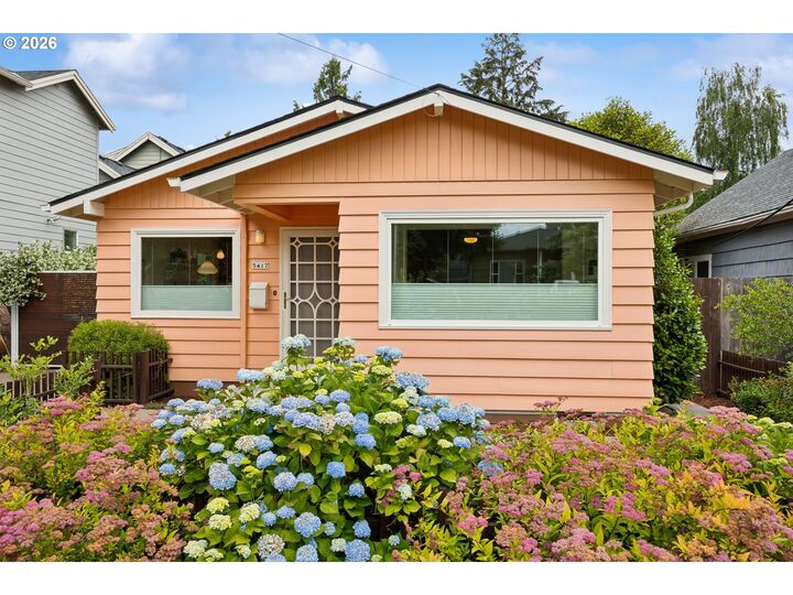 Property Photo: 5417 SE Boise St OR 97206